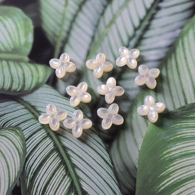 Flowers White Mother-of-Pearl, MOP Shell, Pearl Oyster, Engraved White Nacre, Shell Charm, Mother of Pearl Jewelry Making Findings RY070