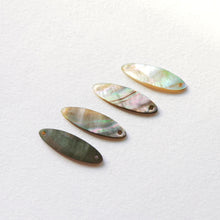 Load image into Gallery viewer, Star Black Mother-of-Pearl, MOP Shell Pendant, Engraved Black Nacre, Shell Charm, Shell Jewelry Making Findings RY050