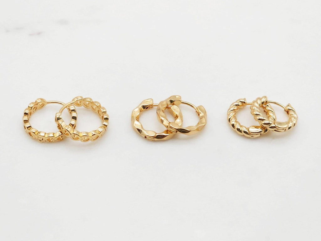 Gold Ear Hoops, 18mm, 18K Gold Plated Leverback Earrings, Huggie Hoops Earring S20417
