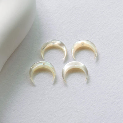 Moon Shape White Mother-of-Pearl, MOP Shell Pendant, 3D White Nacre, Ox Horn Shell Charm, Shell Jewelry Making Findings RY051
