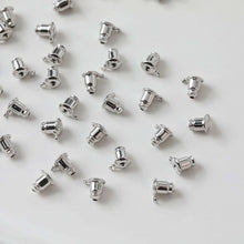Cargar imagen en el visor de la galería, 20 tuercas para pendientes con aro, cierres chapados en oro, tapones para pendientes, accesorios para pendientes al por mayor GZ327