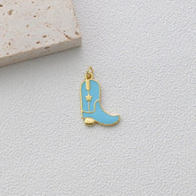 Cargar imagen en el visor de la galería, Colgante de botas de vaquero, dijes de botas de lluvia esmaltadas, dijes de botas chapados en oro de 18 quilates, fabricación de pulseras y collares, accesorios de joyería S1346