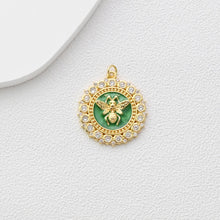 Cargar imagen en el visor de la galería, Dijes redondos de abeja esmaltados, dijes de insecto circulares con pavé de circonitas, colgante chapado en oro de 18 quilates, dije para crear collares y aretes, accesorios de joyería S1349