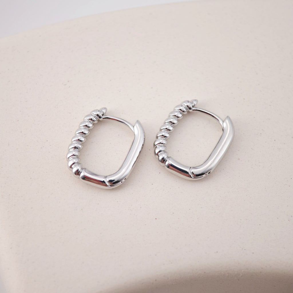U Shape Earring Hoop, Hammered Huggie Hoops Earring Finding, Ear Hoops, 15.4*13mm, hoop earrings D0116