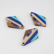 Load image into Gallery viewer, Rhombus Wooden Pendant, Wooden Pendant, Natural Pendant, Natural Jewelry Findings, Necklace Earring Making Findings JT1004