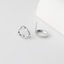 تحميل الصورة إلى عارض المعرض، أقراط مطروقة غير منتظمة بعمود مع حلقة، مطلية بالذهب عيار 18 قيراطًا، خالية من النيكل، دبوس من الفضة الاسترلينية S925، نتائج قرط مخرمة مضادة للحساسية D0461