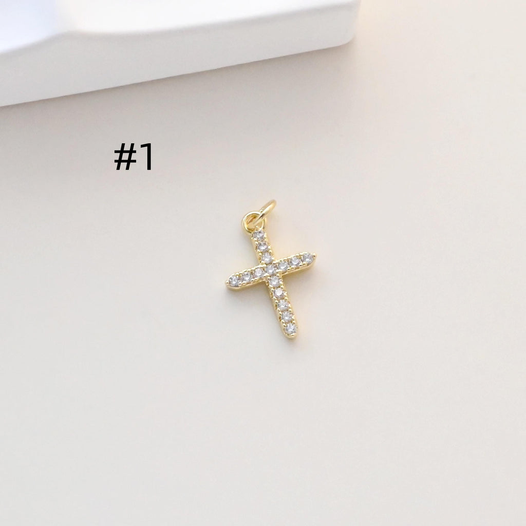 Dijes de cruz, colgante de cruz con pavé de circonitas, colgante religioso, latón chapado en oro de 18 quilates, dijes para hacer collares, accesorios de joyería S1333