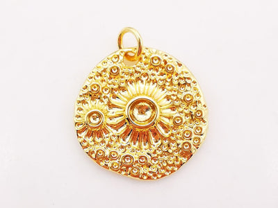 Sun Charm, Hammered Round Pendant, 18K Gold Plated, 20mm, Necklace Making Charm, Jewelry Findings S110
