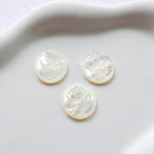 Load image into Gallery viewer, Oval-shaped Tulips Mother-of-Pearl, MOP Shell Pendant, Engraved White Nacre, Shell Charm, Mother of Pearl Jewelry Making Findings RY011