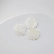 Load image into Gallery viewer, Scallop Shape White Mother-of-Pearl, MOP Shell Pendant, Fan-shaped White Nacre, Shell Charm, Mother of Pearl Jewelry Making Findings RY019