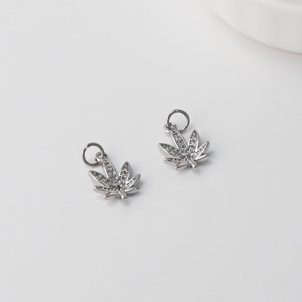 2PCS 10x11mm Cubic Maple Leaf Charms, 18K Gold Maple Leaf Pendants, Micro pave charms for Necklace Bracelet Earring, Jewelry Findings S728