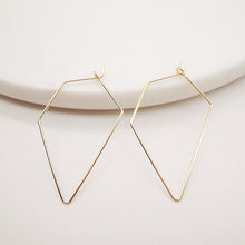 Load image into Gallery viewer, 20pcs- 14K Gold Plated Hoop Earring Finding, 40x27mm, Nickel Free Geometry Earring Hoops, DIY Earring Charms, Earring Making Findings Z073