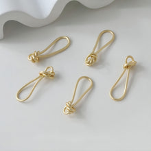 Cargar imagen en el visor de la galería, Pendiente de nudo dorado, pasador de plata S925, pendientes sin níquel, pendiente de botón de 18 quilates, accesorios para pendientes con nudo GE037