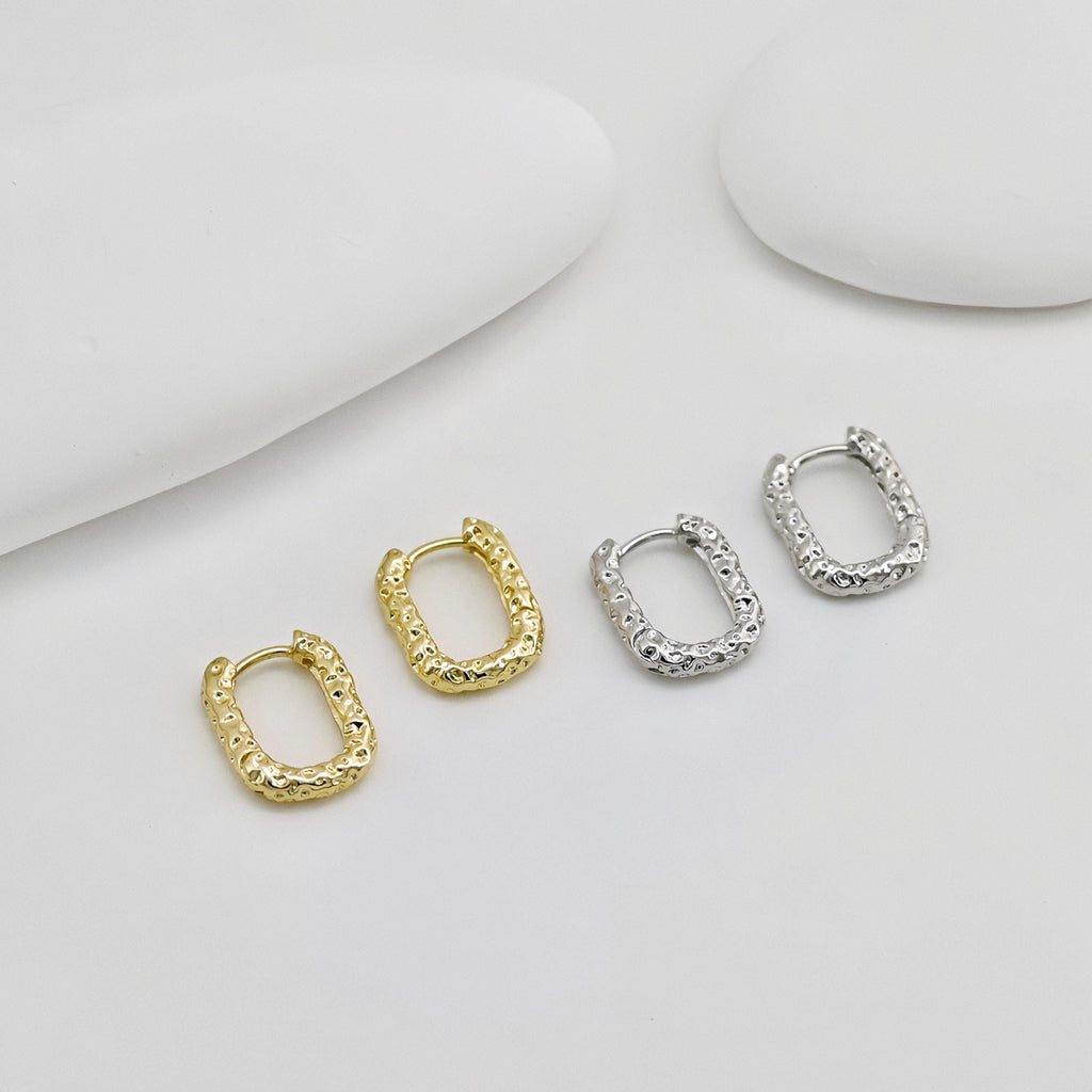 U Shape Hammered Hoop, Rectangular Hoops, 15.4mm, 18K Gold Plated Leverback Earrings, Huggie Hoops Earring D0530