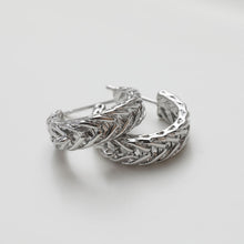 Cargar imagen en el visor de la galería, Pendientes de botón en forma de C, chapados en oro de 14 quilates y plata de ley 925, sin níquel, hipoalergénicos, JG044-D0360