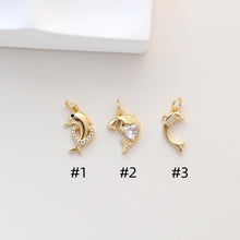 Cargar imagen en el visor de la galería, Dijes de delfín, dijes de vida marina bañados en oro de 18 quilates, pavé de circonitas, colgante de vida marina, dije para hacer collares, accesorios de joyería S1324