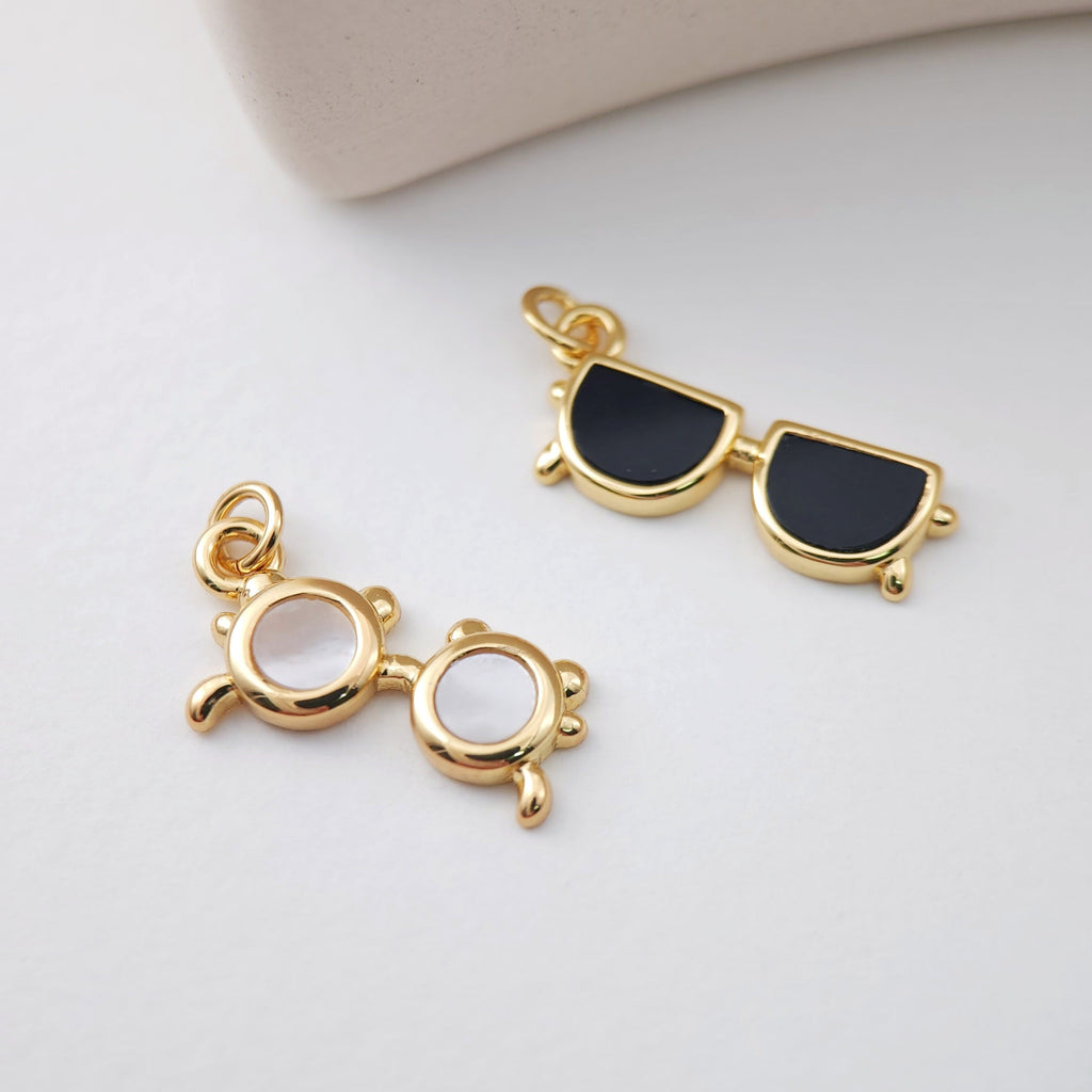 Colgante de concha de gafas de sol, oro de 18 quilates, dije de nácar, dije de gafas, blanco/negro, accesorio para hacer collares y aretes S1121