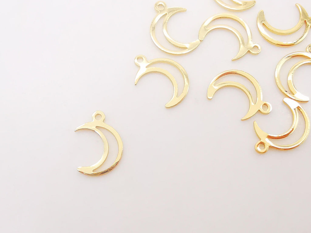 Gold Moon Charms, 18K Gold Plated Crescent Charms, Moon Pendant,  Necklace Charms, Jewelry Findings S334