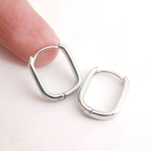 Load image into Gallery viewer, Gold U Shape Hoop Earring, 16.6*14mm, 18K Gold Plated Leverback Earrings, Huggie Hoops Earring D0119