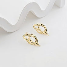 تحميل الصورة إلى عارض المعرض، قرط أذن مطروق غير منتظم، ذهب عيار 14 قيراط، فضة S925، قرط أذن خالٍ من النيكل، مع حلقة ZX290