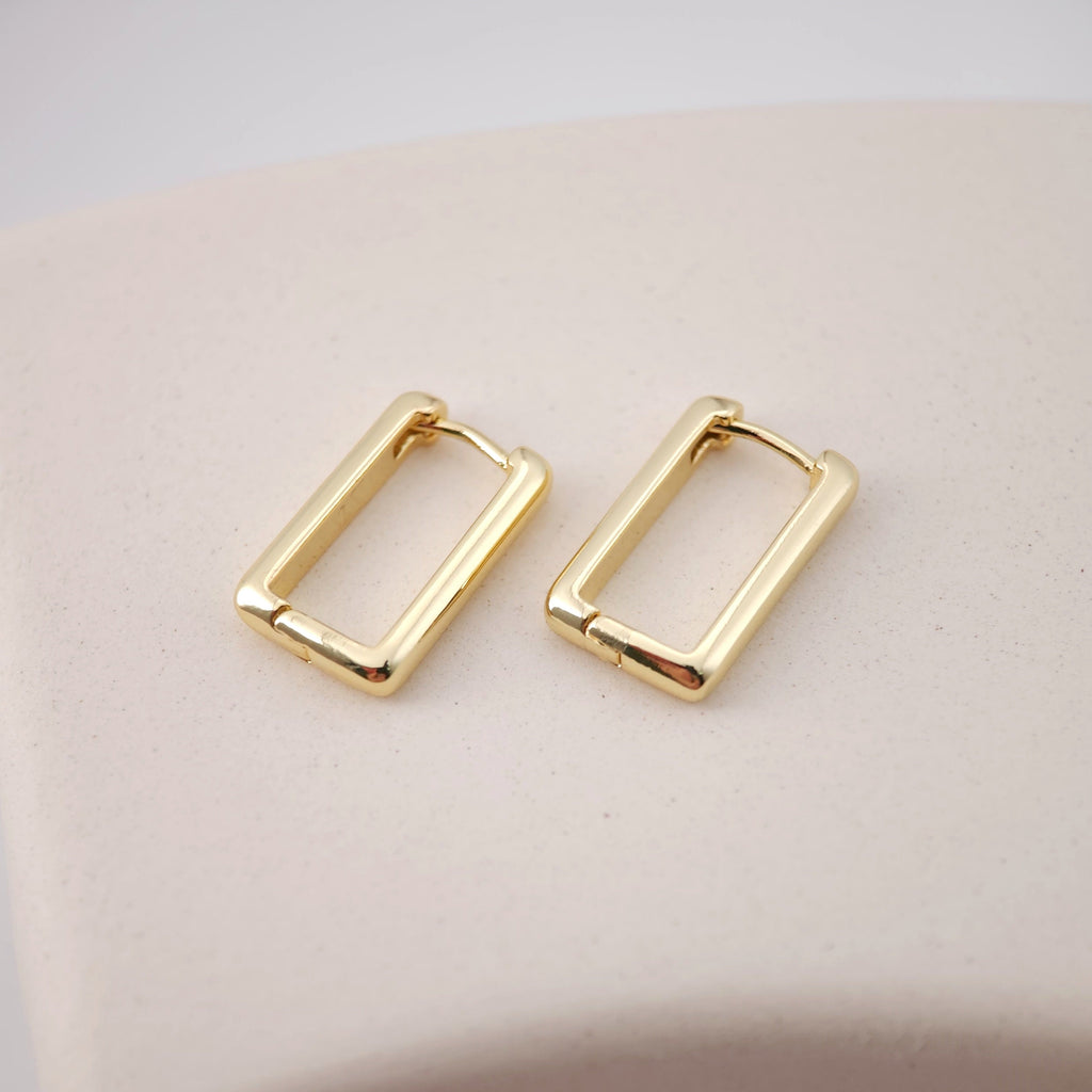 Gold Rectangular Hoop Earring, 16.3*10mm, 18K Gold Plated Leverback Earrings, Huggie Hoops Earring D0128