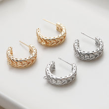 Cargar imagen en el visor de la galería, Pendientes de botón en forma de C, chapados en oro de 14 quilates y plata de ley 925, sin níquel, hipoalergénicos, JG044-D0360