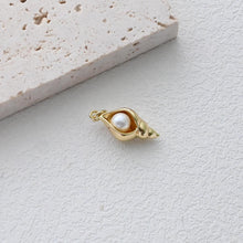 Load image into Gallery viewer, Gold Marine Life Pendant, 18k Gold Plated Brass Charm, Polish Gold Shell Pendant, Conch Pendant, Necklace Making, Jewelry Findings S1301
