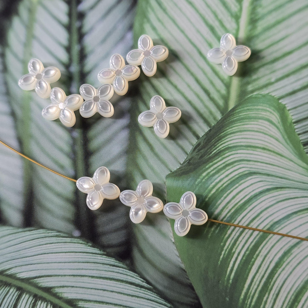 Flowers White Mother-of-Pearl, MOP Shell, Pearl Oyster, Engraved White Nacre, Shell Charm, Mother of Pearl Jewelry Making Findings RY070