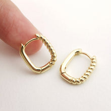 Load image into Gallery viewer, U Shape Earring Hoop, Hammered Huggie Hoops Earring Finding, Ear Hoops, 15.4*13mm, hoop earrings D0116