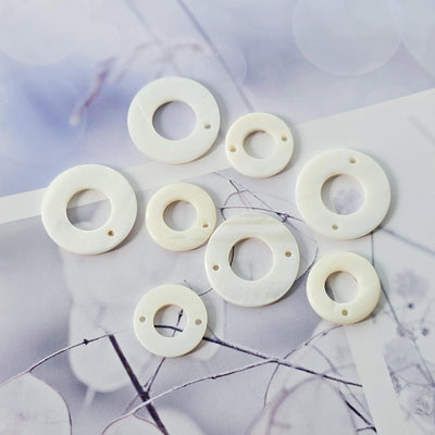 10pcs Circle Round Shape Shell Pendant, Shell Charm with Holes, Earring Making Findings, Jewelry Making Findings RY057