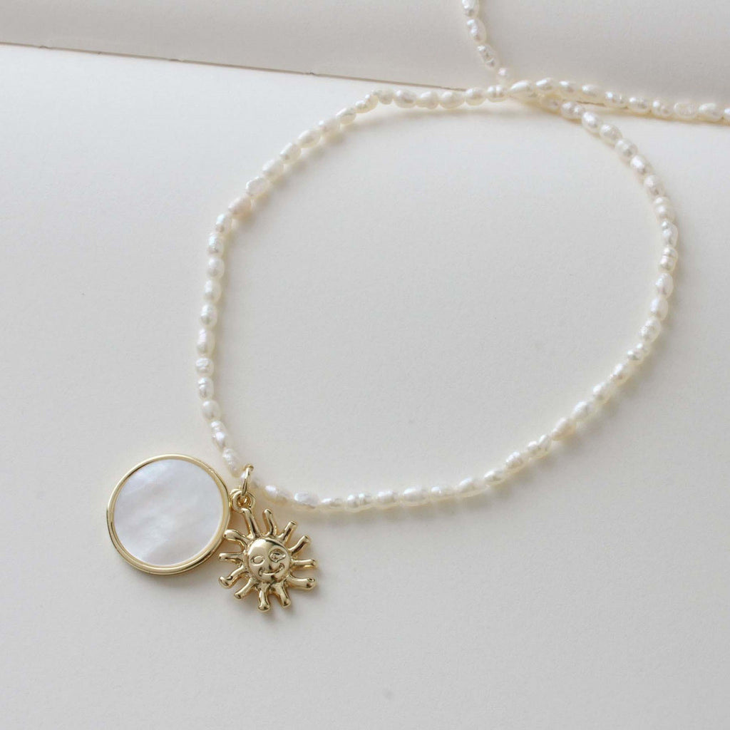 Dainty Round Charm, Mother of Pearl Charm, 18mm, 14K Gold/Silver Plated Round Charm for Jewelry Making GZ339