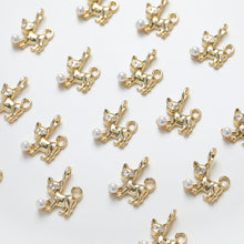 Load image into Gallery viewer, Dainty Pearl Kitty Charm, CZ Pave Cat Pendant, 3D Pendant, 18K Gold Plated, Necklace Pendant Findings S20391