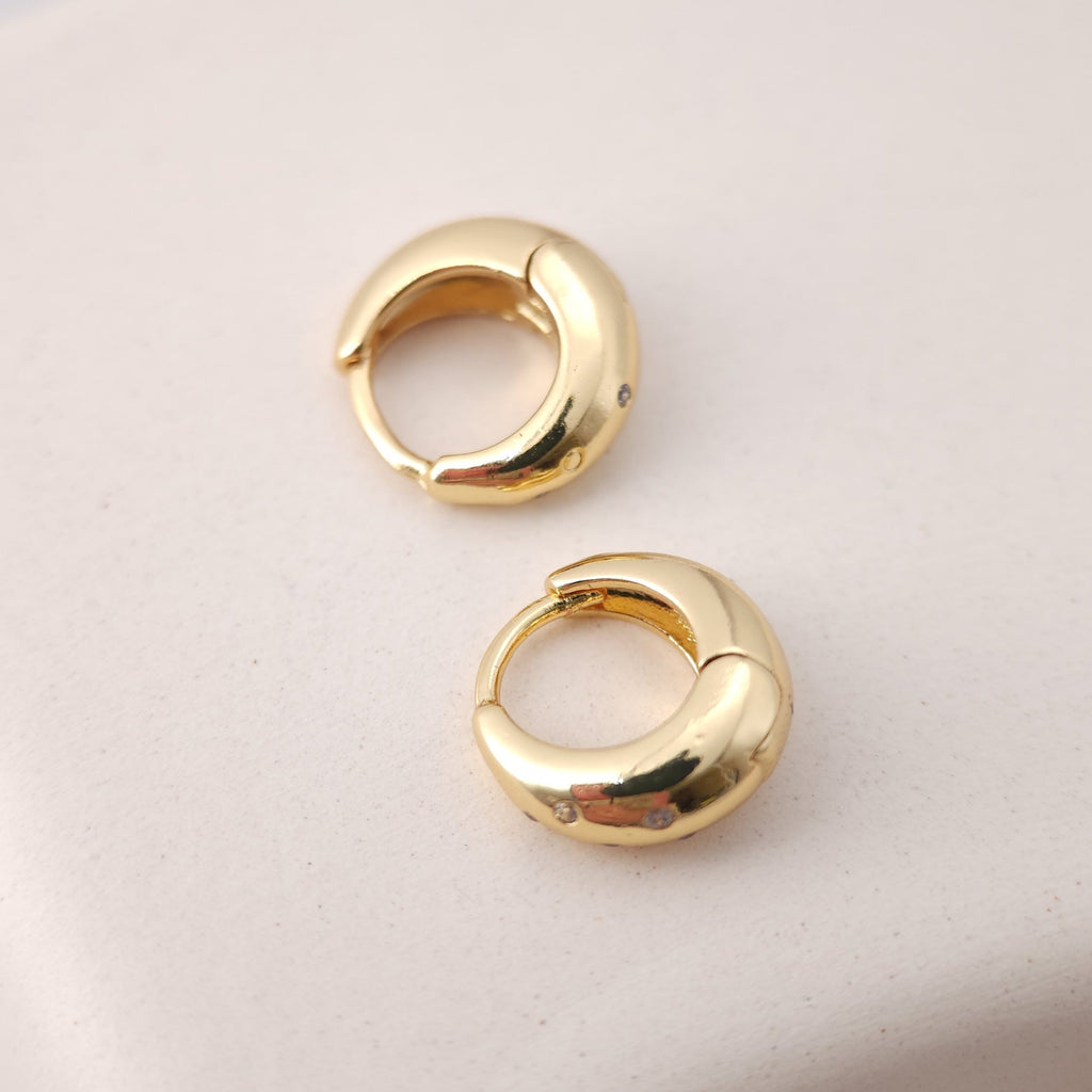 Small Gold Ear Hoops, 12*11.6mm, 18K Gold Plated Leverback Earrings, Huggie Hoops Earring S1183