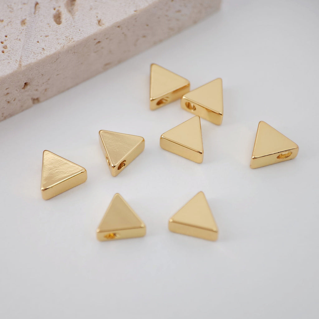 Triangle Spacer Beads, 18K Gold Plated , Dainty Bracelet Necklace Making Beads, Jewelry Finding S325