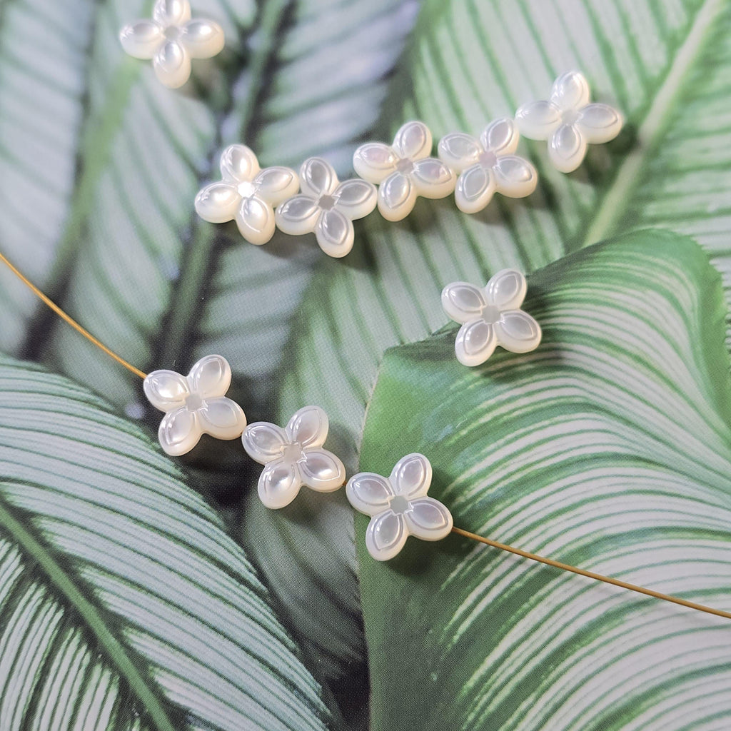 Flowers White Mother-of-Pearl, MOP Shell, Pearl Oyster, Engraved White Nacre, Shell Charm, Mother of Pearl Jewelry Making Findings RY070