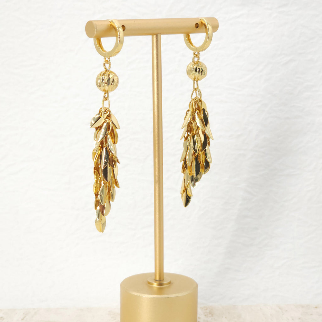 Gold Leave Bunch Charms, 18K Gold Plated Plants Charms, Bunch of Leaves Pendant,  Necklace Charms, Jewelry Findings S20695