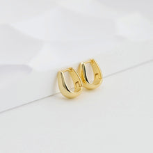 Load image into Gallery viewer, 18K Gold Plated U Shape Hoop Earring, Huggie Hoops Earring Parts, Lever Back, 12.6*14.7mm, Hoop earring for Jewelry Making D0573