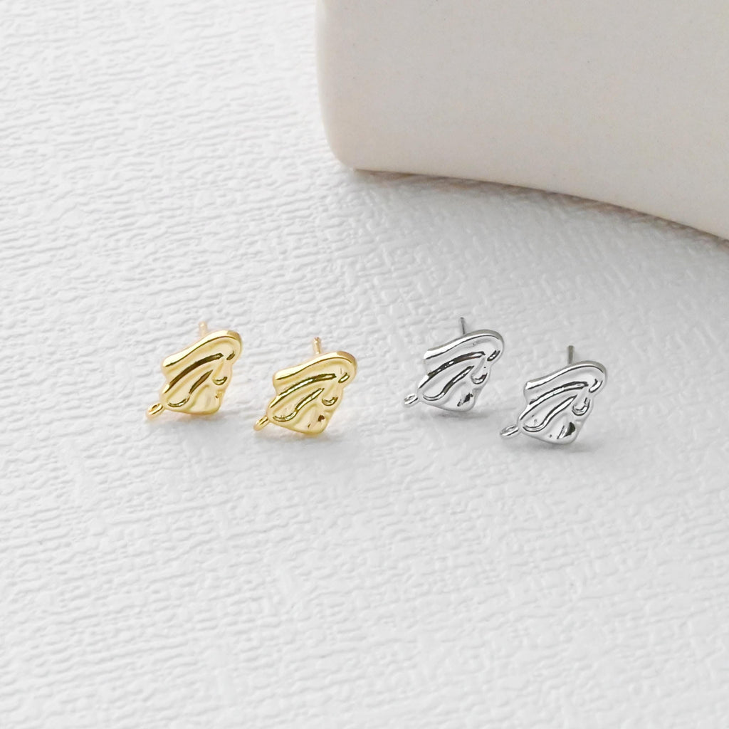 Pendientes de poste plisado irregular con aro, chapados en oro de 18 quilates, con pasador de plata S925 sin níquel, con fornitura hipoalergénica D0493