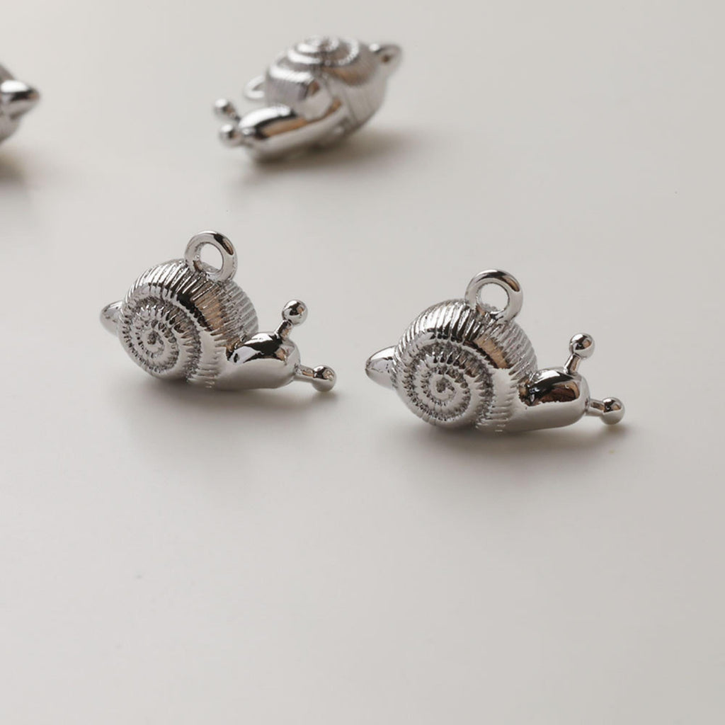 Colgante de cactus, colgante de caracol, colgante de cactus en oro de 14 quilates, dijes para collar GZ749