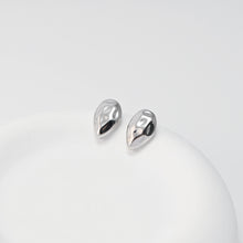 Load image into Gallery viewer, Hammered Teardrop Earrings Post With Loop, 18K Gold Plated, Nickel Free, S925 Silver Pin, Ear Stud Hypoallergenic Earring Findings D0492