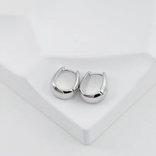 Load image into Gallery viewer, 18K Gold Plated U Shape Hoop Earring, Huggie Hoops Earring Parts, Lever Back, 12.6*14.7mm, Hoop earring for Jewelry Making D0573