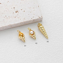 Load image into Gallery viewer, Gold Marine Life Pendant, 18k Gold Plated Brass Charm, Polish Gold Shell Pendant, Conch Pendant, Necklace Making, Jewelry Findings S1301