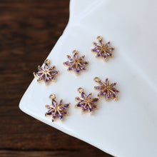 Cargar imagen en el visor de la galería, Dije de flor, colgante de flor de cristal de circonita cúbica, dijes para pendientes de circonita cúbica, dijes para pendientes de latón chapado en oro, accesorios de joyería HL021-F203