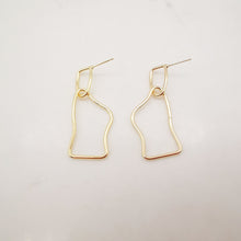 Load image into Gallery viewer, 10pcs 14K Gold Shaped Dangle Earring Post, Stud Earring Nickel Free, 47x19mm, Hypoallergenic Earring Findings Z085