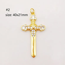 Cargar imagen en el visor de la galería, Dijes de cruz con pavé de circonita cúbica, colgante de espada, dije de cruz rosa, chapado en oro de 18 quilates, dijes para hacer collares, accesorios de joyería S890