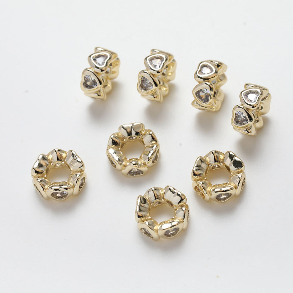 Cuentas espaciadoras redondas con forma de flor de corazón, chapadas en oro de 14 quilates, cuentas con espaciado de agujeros de circonita, cuentas para hacer collares y aretes, accesorios de joyería SC014