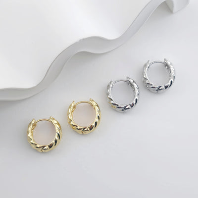 Gold Round Pleated Ear Hoops, 18K Gold/Silver Plated Leverback Earrings, Huggie Hoops Earring D0569