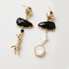 Load image into Gallery viewer, Irregular Cloud Connector, Rhinestone Pendant, Bracelet Necklace Making, Gold Plated Jewelry Findings GZ411