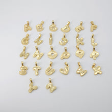 Cargar imagen en el visor de la galería, Dije de letra del alfabeto, inicial chapada en oro brillante de 18 quilates, letra minimalista personalizada para hacer collares y pulseras S20851