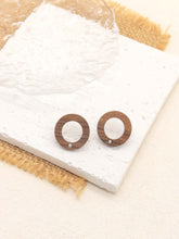 تحميل الصورة إلى عارض المعرض، أقراط خشبية من 4 قطع، أقراط خشبية دائرية مجوفة للنساء، مصنوعة من خشب الجوز المعاد تدويره، خالية من النيكل، أقراط هندسية مميزة، رقم المنتج JT916